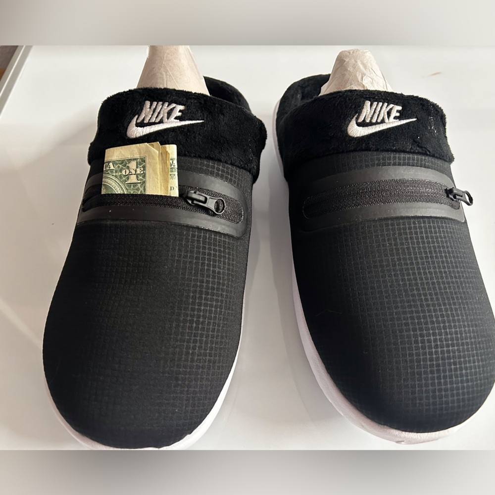 Nike slipper hardsole shoe